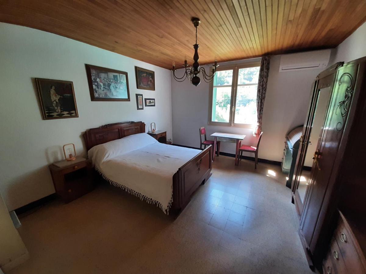 Les Chambres Chouettes Вильфранш-де-Конфлан Экстерьер фото