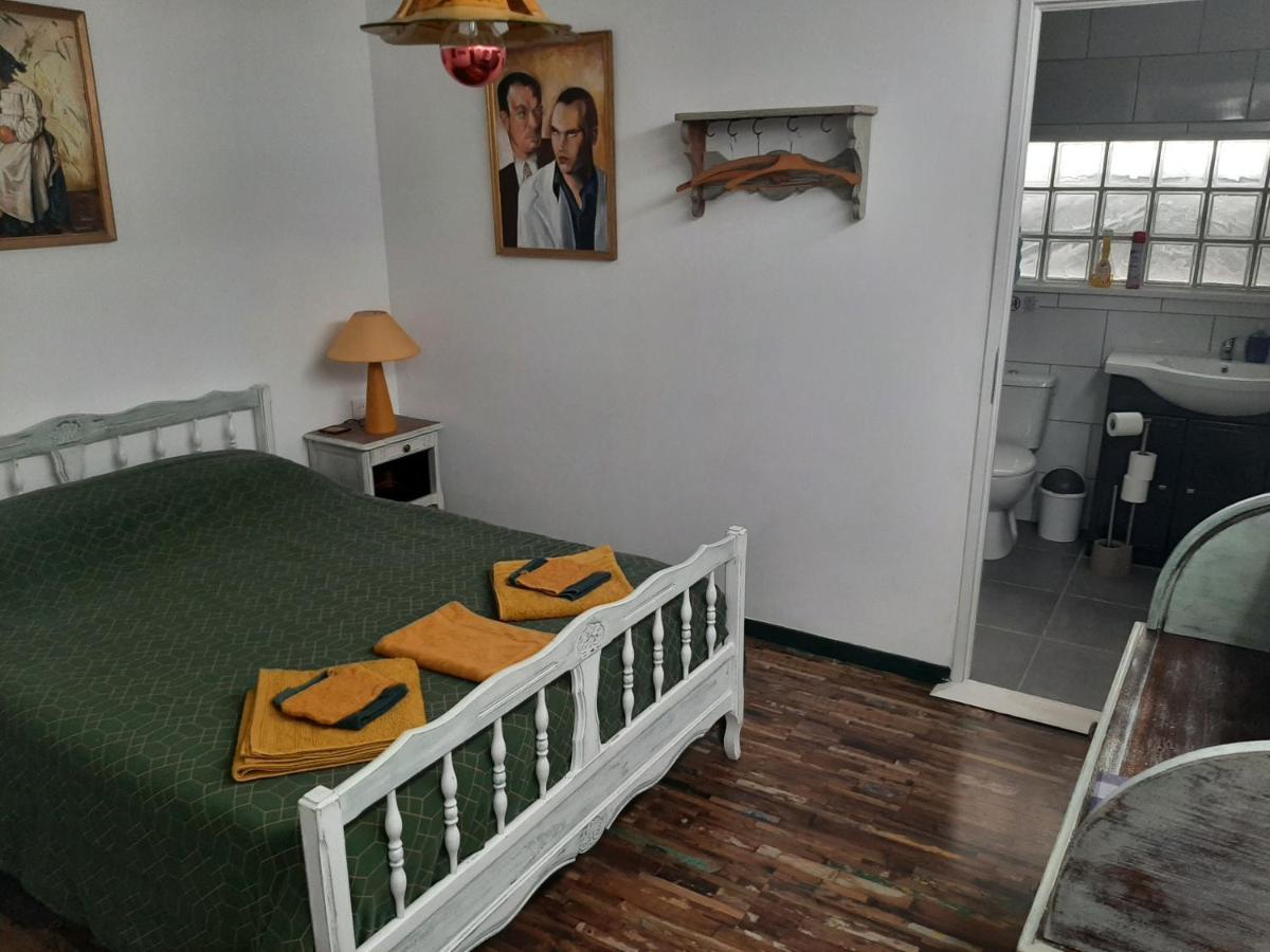 Les Chambres Chouettes Вильфранш-де-Конфлан Экстерьер фото